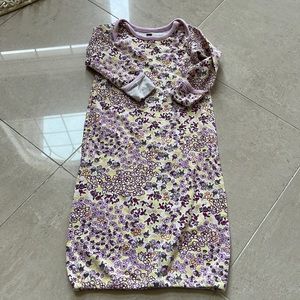 Tea Collection baby sleeper with mittens